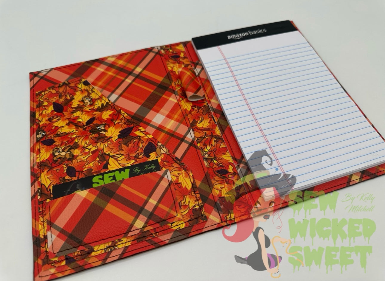 Chipmunks autumn notepad holder